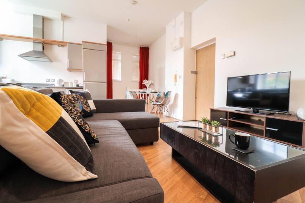 Camber Hill - Long Stay Offer London Exterior photo